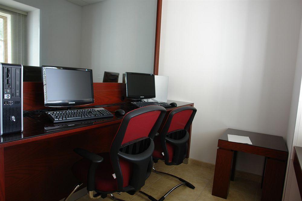 Intercity Zapopan Extérieur photo