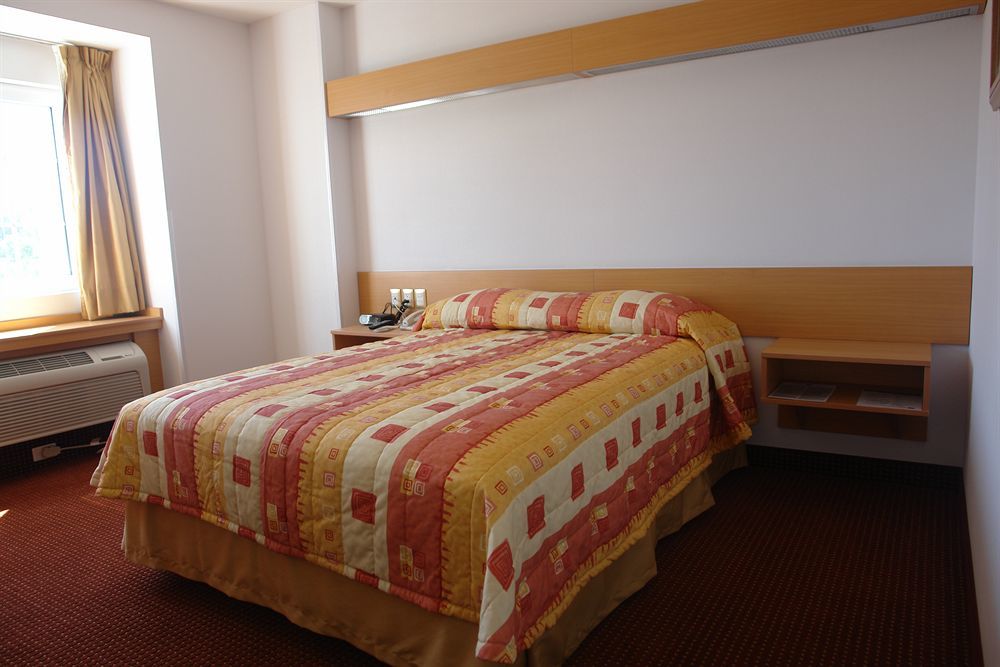 Intercity Zapopan Extérieur photo
